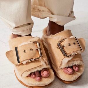 Free People Mellow Shearling Slides - Tan Fur-Lined Slippers